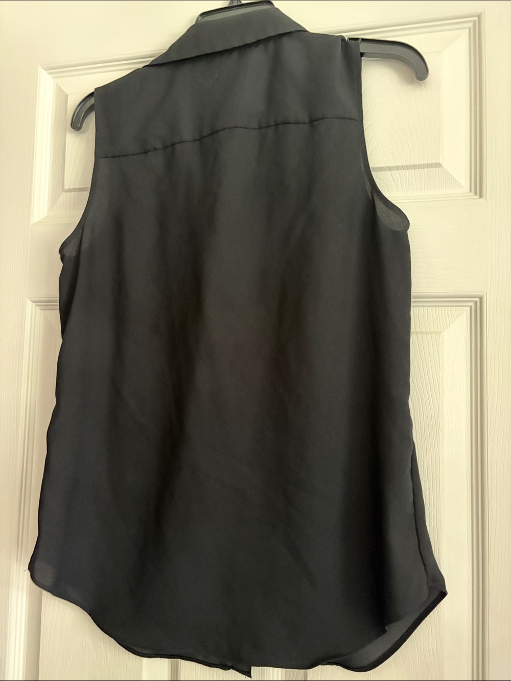 Ann Taylor Black Sleeveless Button-Front Collared Blouse - Picture 8 of 12